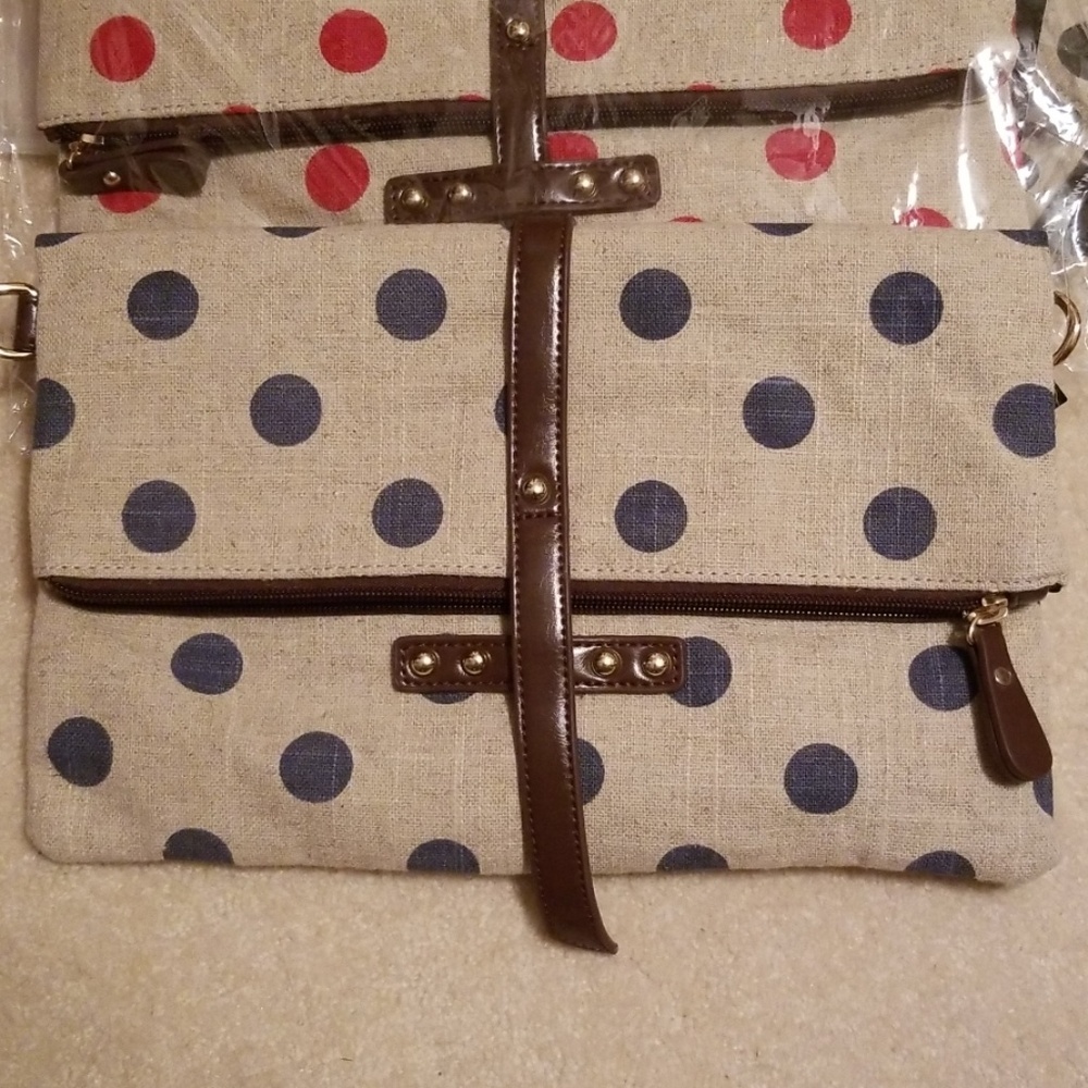 Purse - Picture 2 of 3